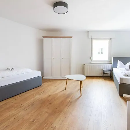Workers Apartment in Gronau - 4 Bedrooms - 8 Single Beds Appartement *