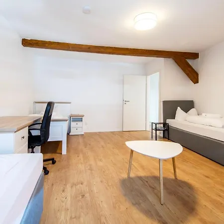 Workers Apartment in Gronau - 4 Bedrooms - 8 Single Beds