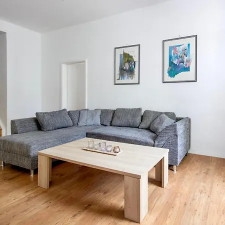 Appartement Workers Apartment in Gronau - 4 Bedrooms - 8 Single Beds *