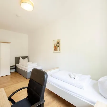 And Work - 8 Single Beds - Apartment Gronau (Westfalen)